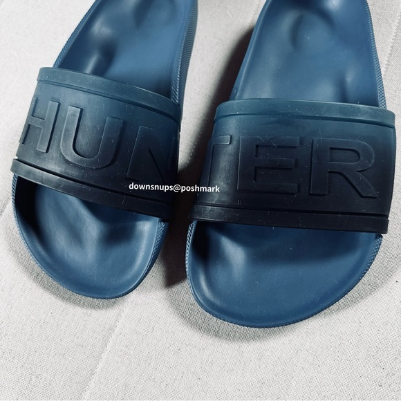 Hunter Blue Ombre Rubber Logo Sandals Pool Slides - Picture 3 of 6
